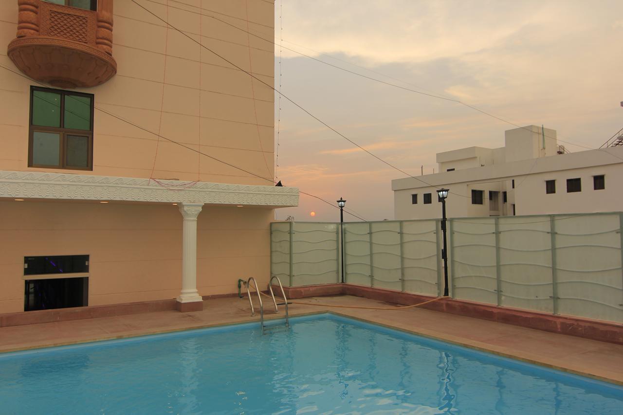 شيردي Hotel Sai Dharam Palace المظهر الخارجي الصورة
