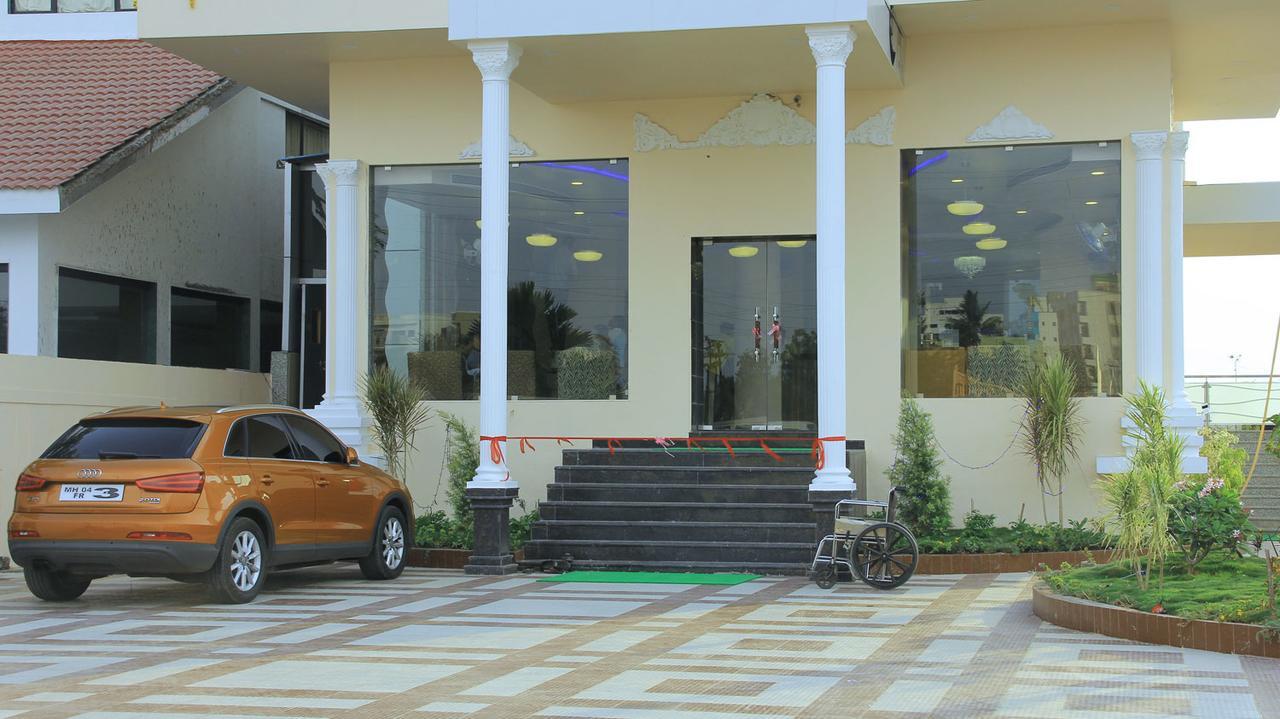 شيردي Hotel Sai Dharam Palace المظهر الخارجي الصورة