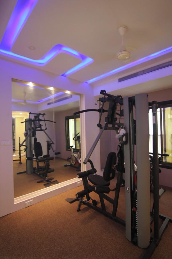 شيردي Hotel Sai Dharam Palace المظهر الخارجي الصورة